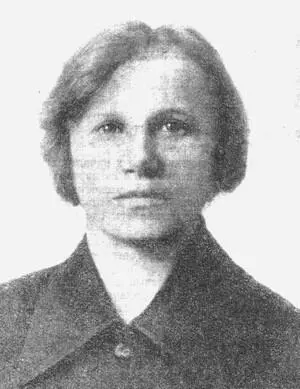 В З Хоружая незадолго до ухода в витебское подполье 1942 г Я подчинилась - фото 9
