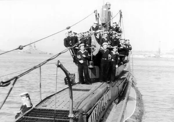 Курсанты СВВМИУ перед занятиями на КБП43 Водолазный полигон Севастопольского - фото 328