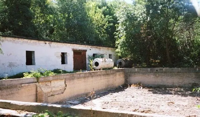 Разрушенный водолазный полигон СВВМИУ 2013 год фото автора Кафедра - фото 330