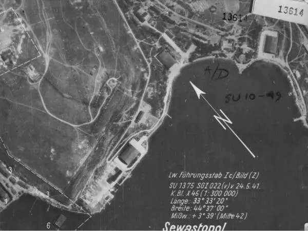 Аэрофотоснимок бухты Голландия с германского самолета 1942 год Страницы из - фото 431