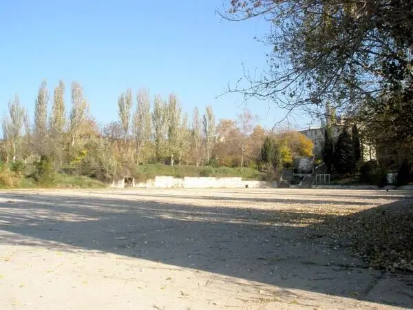 Бывший гидродром летной школы Бухта Голландия 2013 год фото автора - фото 466