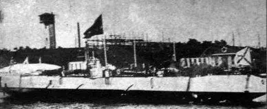 Спуск подводной лодки Нерпа на воду 15 августа 1913 года Гребные винты и - фото 380