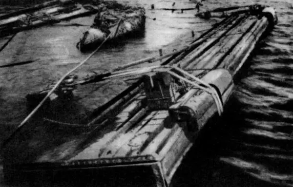 Всплытие на понтонах подводной лодки Пеликан 20 октября 1924 года - фото 419