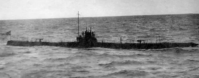 Подводная лодка Тюлень в Боевом походе 1916 год Подводная лодка Тюлень в - фото 431