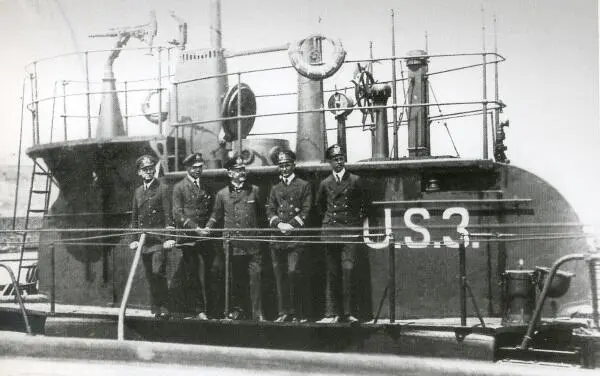 Подводная лодка US3 Утка ВМС Германии с немецким экипажем 1918 год - фото 441