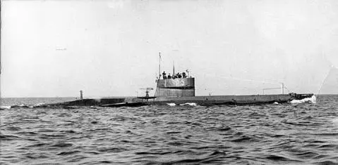 Подводная лодка А5 на выходе в море Подводная лодка АГ21 1942 год - фото 464