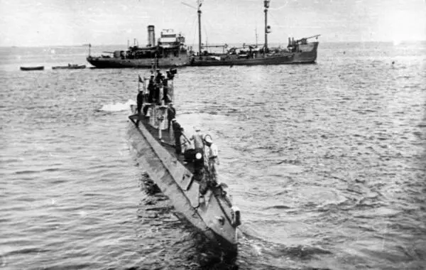 Подводная лодка Коммунист бортовой 13 Севастополь Середина 1920х - фото 490