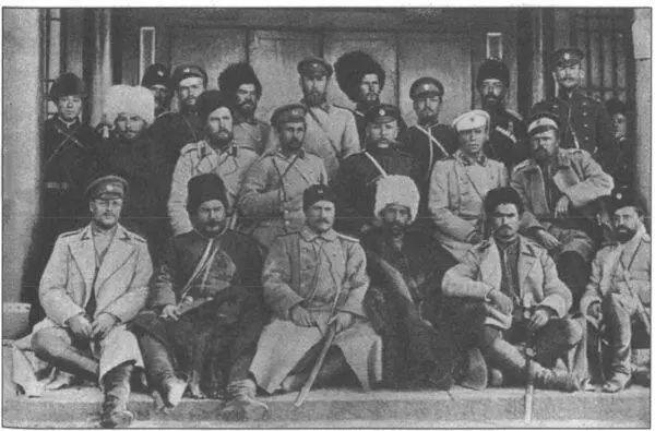 Казаки в Гирине в 1900 году Генералмайор ПК Ренненкампф зимою 1900 года в - фото 6