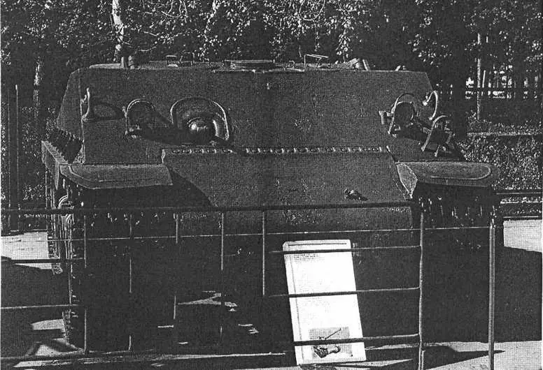 Тягач Шерман восстановительного поезда станции Ставрополь 1992 год вверху - фото 47