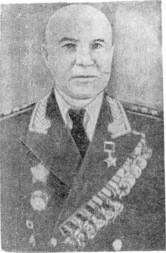 Виктор Тимофеевич Обухов родился 28 декабря 1898 года в селе Никольском - фото 67