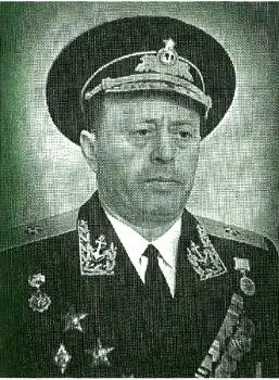 Старший брат Даниил дослужившийся до адмиральских погон Курсант Высшего - фото 4