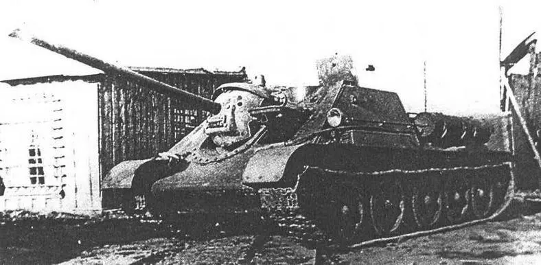 Опытная САУ СУД51 во дворе завода Июль 1943 года Опытная САУ СУ85IV - фото 17