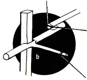 b Второй вариант спускового механизма сделайте на стойке участок с - фото 7