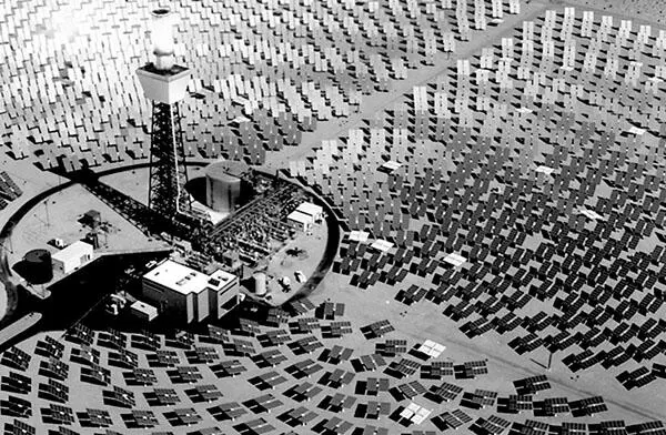 Рис 40 b Солнечная электростанция башенного типа В башенных солнечных - фото 47