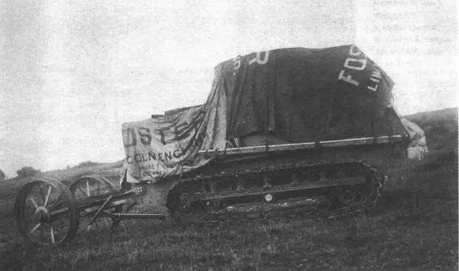 Машина 1 Линкольн во время испытаний Возвышающийся над корпусом макет - фото 2