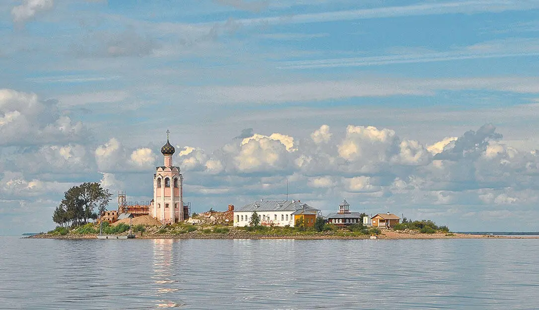 СпасоКаменный монастырь на Кубенском озере Столица эта состояла из одинокого - фото 74
