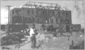 Эдгар реализовал свой сон когда в 1928 году началось строительство Больницы - фото 10