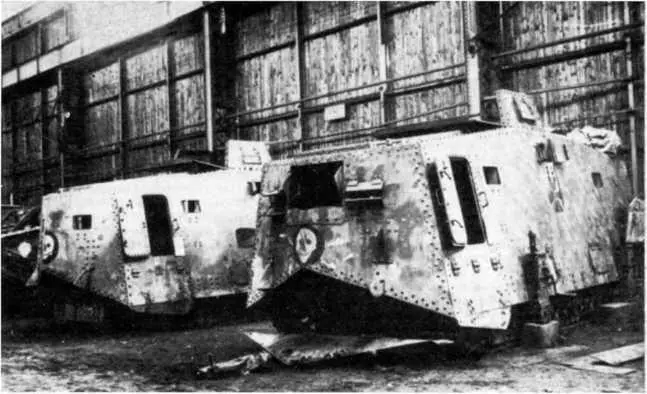 Сборка на шасси A7V корпусов Рёхлинг первого заказа в мастерских 20 ВАКР - фото 19