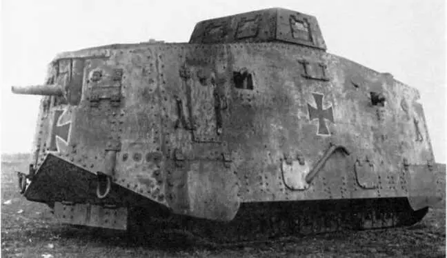Танк A7V 564 с корпусом Рёхлинг второго заказа Хорошо видны отличия от - фото 32