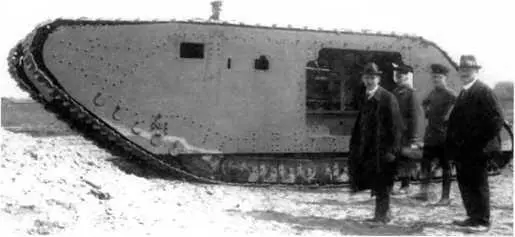 Собранный корпус танка A7VU на перекомпонованном шасси A7V 524 Испытательный - фото 47