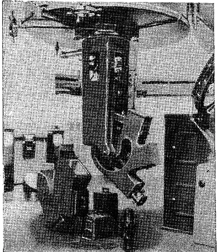 Рис 34 Спектрограф укрепленный на окулярном конце телескопа В 1937 году - фото 40