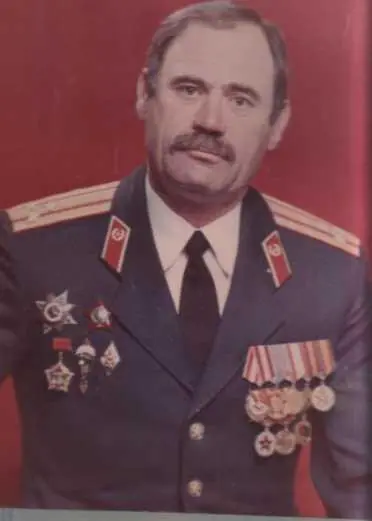 г Галле ноябрь 1990 г Да и в остальных частях где я бывал по долгу - фото 357