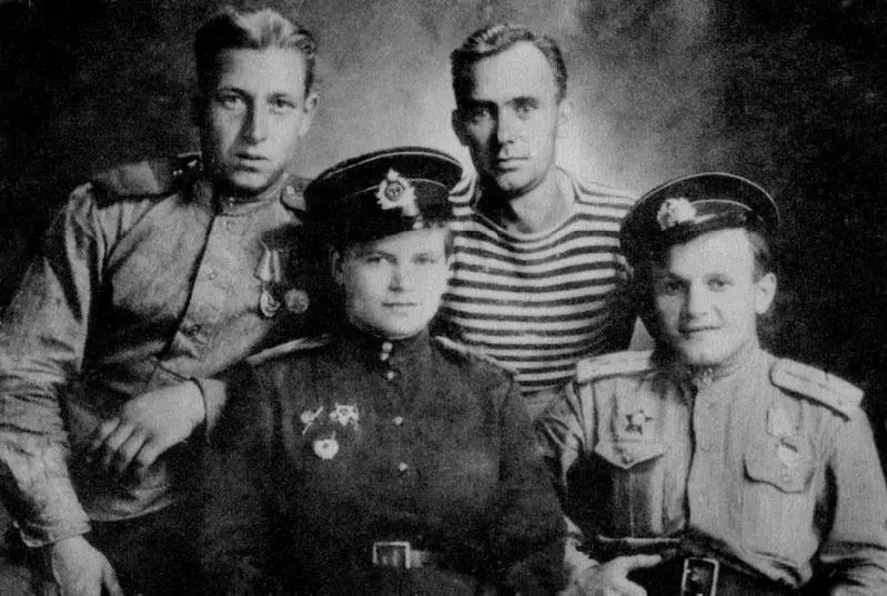 Ктото погиб прикрывая её как Иван Посевных В своё время появившись во - фото 43