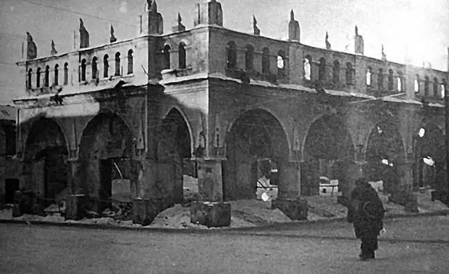 Торговые ряды со стороны улицы Карпова 1942 г Рядовой Сергей Дмитриевич - фото 128