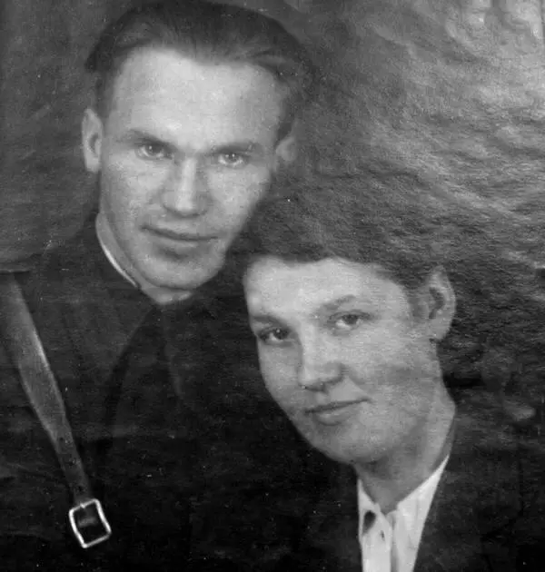 Кошкины прадедушка и прабабушка В октябре 1940 г во время отпуска в Москве - фото 149