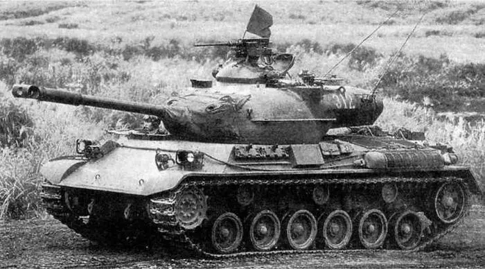 Средний танк 61 61 В конструкции танка 61 с одной стороны - фото 53