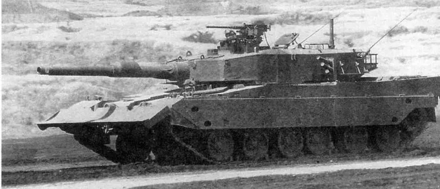 Основной боевой танк 90 оснащенный бульдозерным оборудованием Литература - фото 62