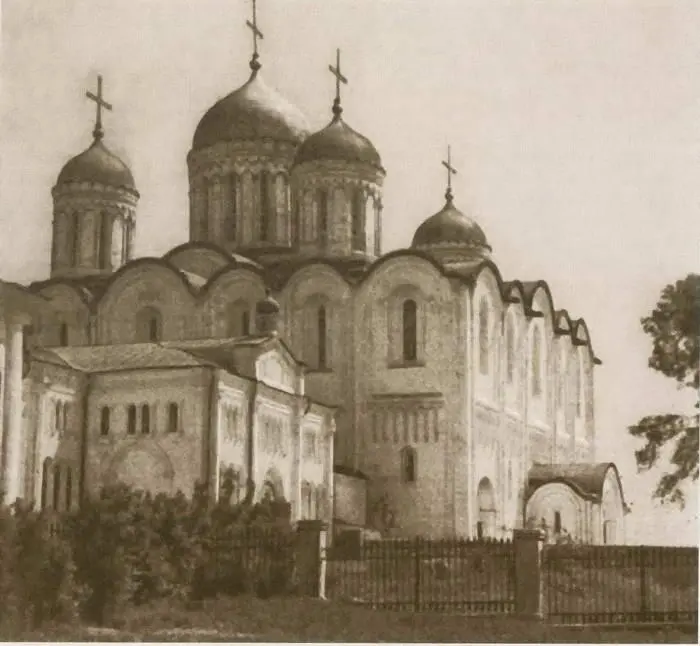 Успенский собор во Владимире Современный вид Варианты реконструкции - фото 18