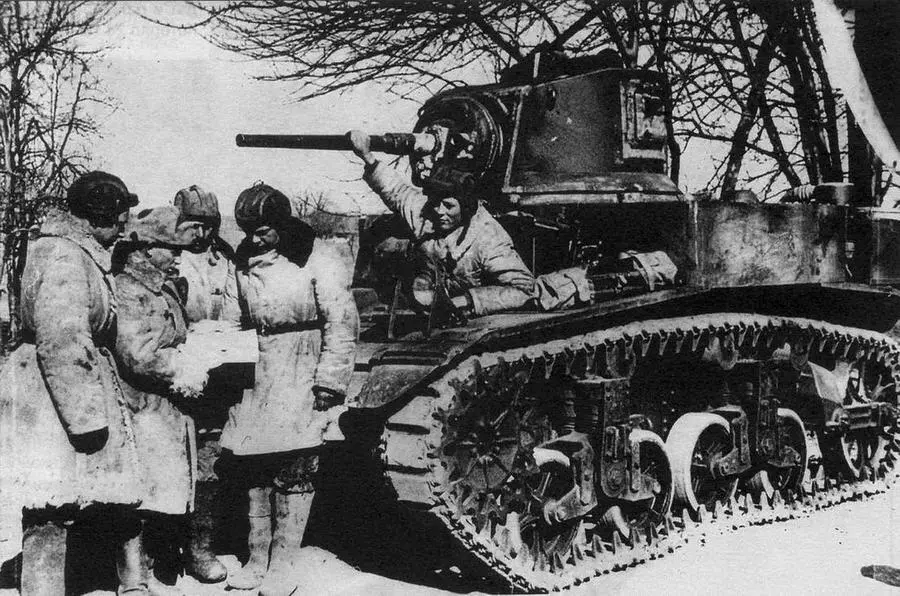 Постановка задачи экипажу танка M3л M3А1 Западный фронт 1942 год На - фото 47
