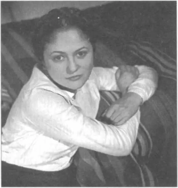 Юная красавица Дина Верни 1936 Дина Яковлевна Верни Айбиндер родилась в - фото 161