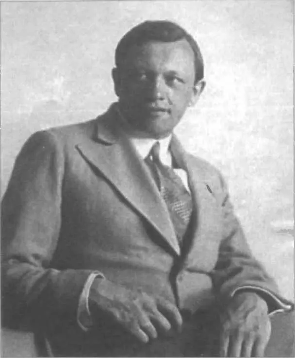 Один из самых популярных советских артистов 1930х годов народный артист - фото 76