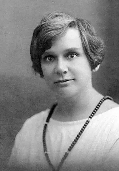 Черубина де Габриак урожденная ЕИ Дмитриева в замужестве Васильева ЛМ - фото 35
