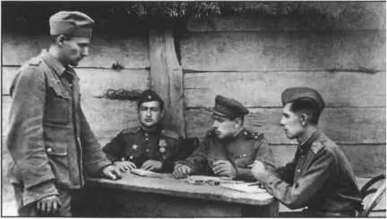 Допрос пленного немца Николай и Светлана Щелоковы 1944 г Н А Щелоков - фото 45