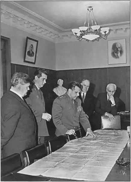 В обновлении МВД СССР главная заслуга Н А Щелокова и всех тех кто его - фото 113