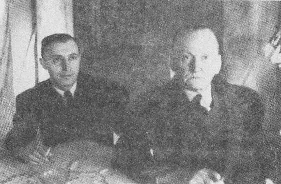 Вертинский и Брохес в гостинице Новосибирск 1947 г Лауреат Сталинской - фото 14