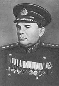 Г И Левченко фото послевоенных лет И Е Петров На НП командира 79й - фото 9