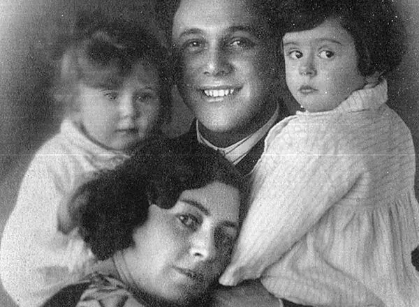 Семья Фрумкиных 1936 г Дедушка Наум во время допроса Германа Геринга в - фото 10