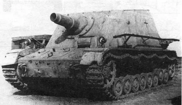 Штурмовой танк Brummbär ранних выпусков Восточный фронт район Курска 1943 - фото 112
