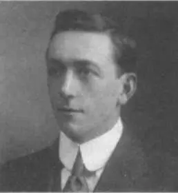Артур Холмс 1912 год Но все же Резерфорд ощутил необходимость публикации - фото 33