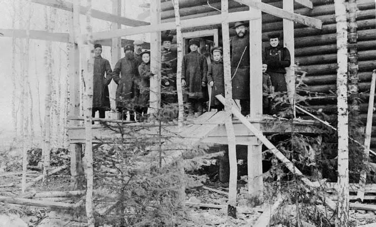 К дому пристраивают террасу Апрель 1907 г Дом Сперанских готов Осталось - фото 85
