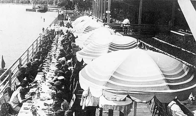 Ресторан на Елагином 1930е гг Ближе к Третьему Елагину мосту располагался - фото 162