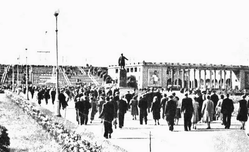 На футбол 1950е гг Как рассказывали очевидцы милиционеров не только били - фото 231