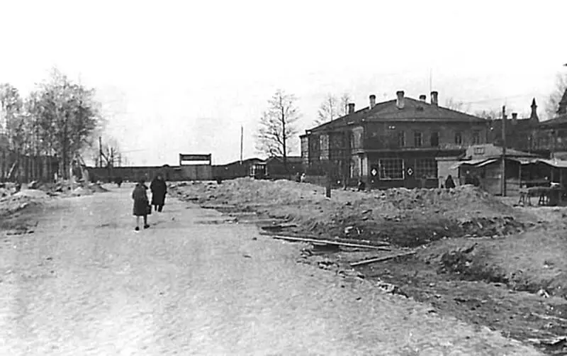 Морской проспект в районе нынешней станции метро в 1939 г Станция запущена в - фото 251