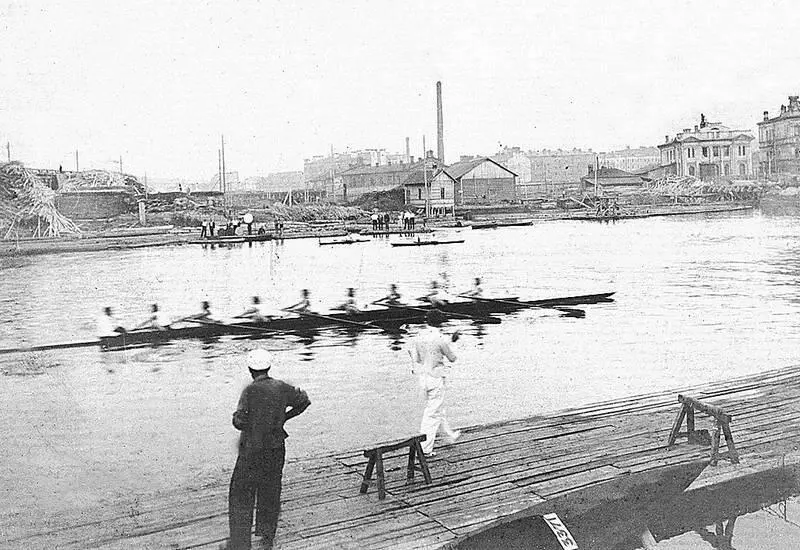 Малая Невка возле Вязовой улицы 1930е гг С начала 2000х гг улица меняет - фото 313