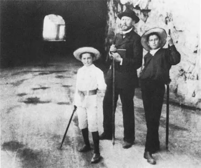 Катаевы на Капри 1910 г Из фондов Одесского литературного музея ОЛМ - фото 10