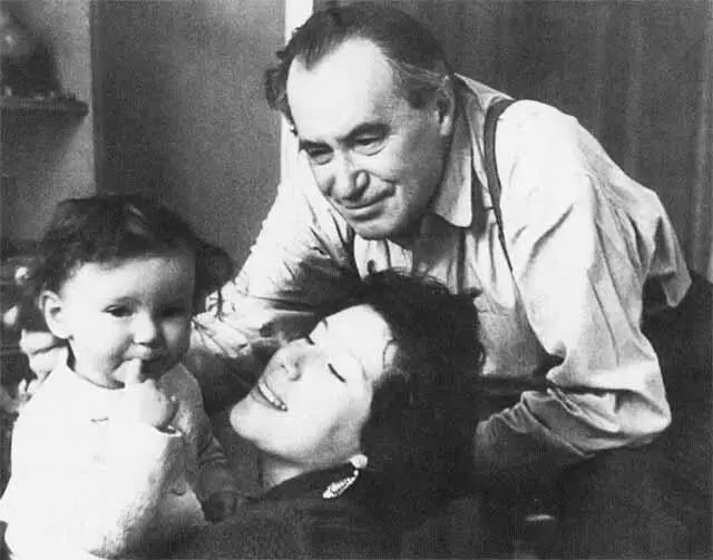 Валентиночка Валентин и дочь Евгения 1959 г В НьюЙорке 1960 г В - фото 65